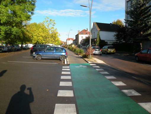  Piste cyclable, Avenue des Sapins